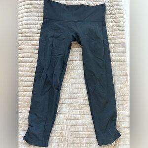 Lululemon seamless capri leggings. Size 6 (tag taken out). Charcoal gray.